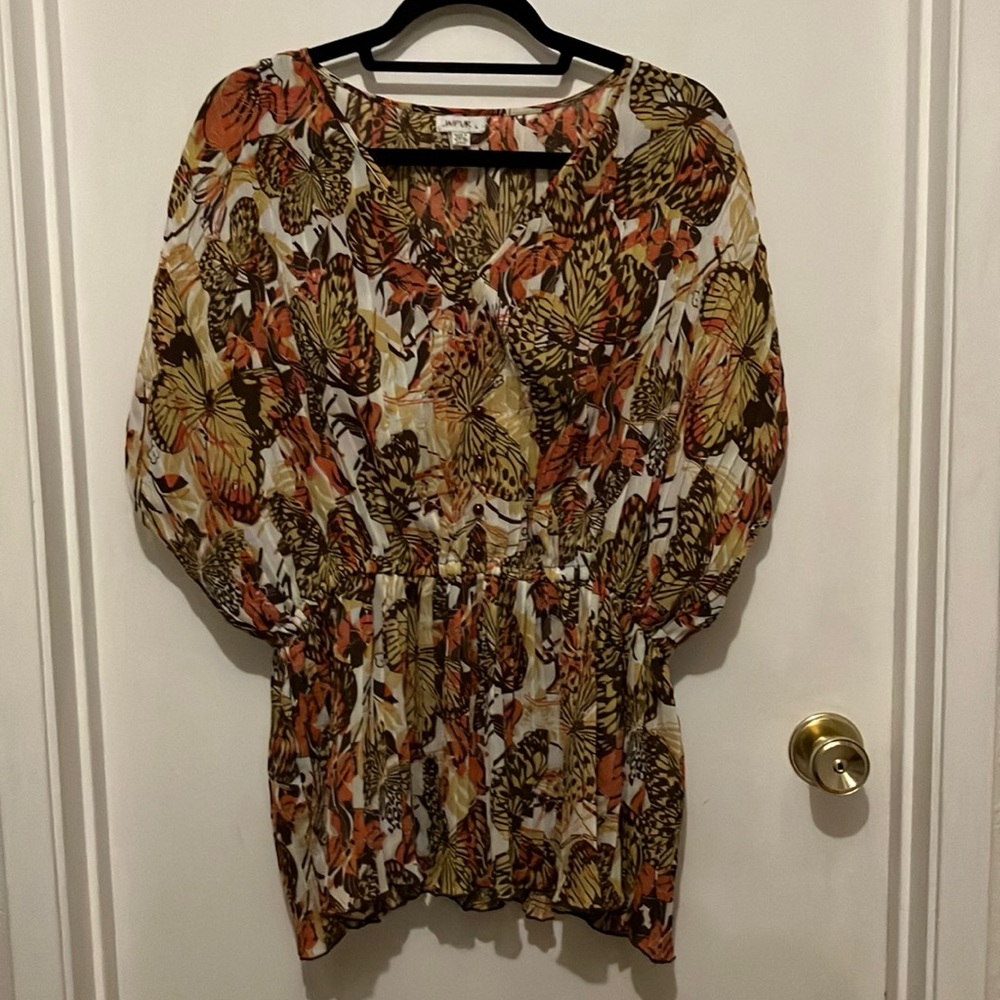 Gorgeous pleated patterned blouse